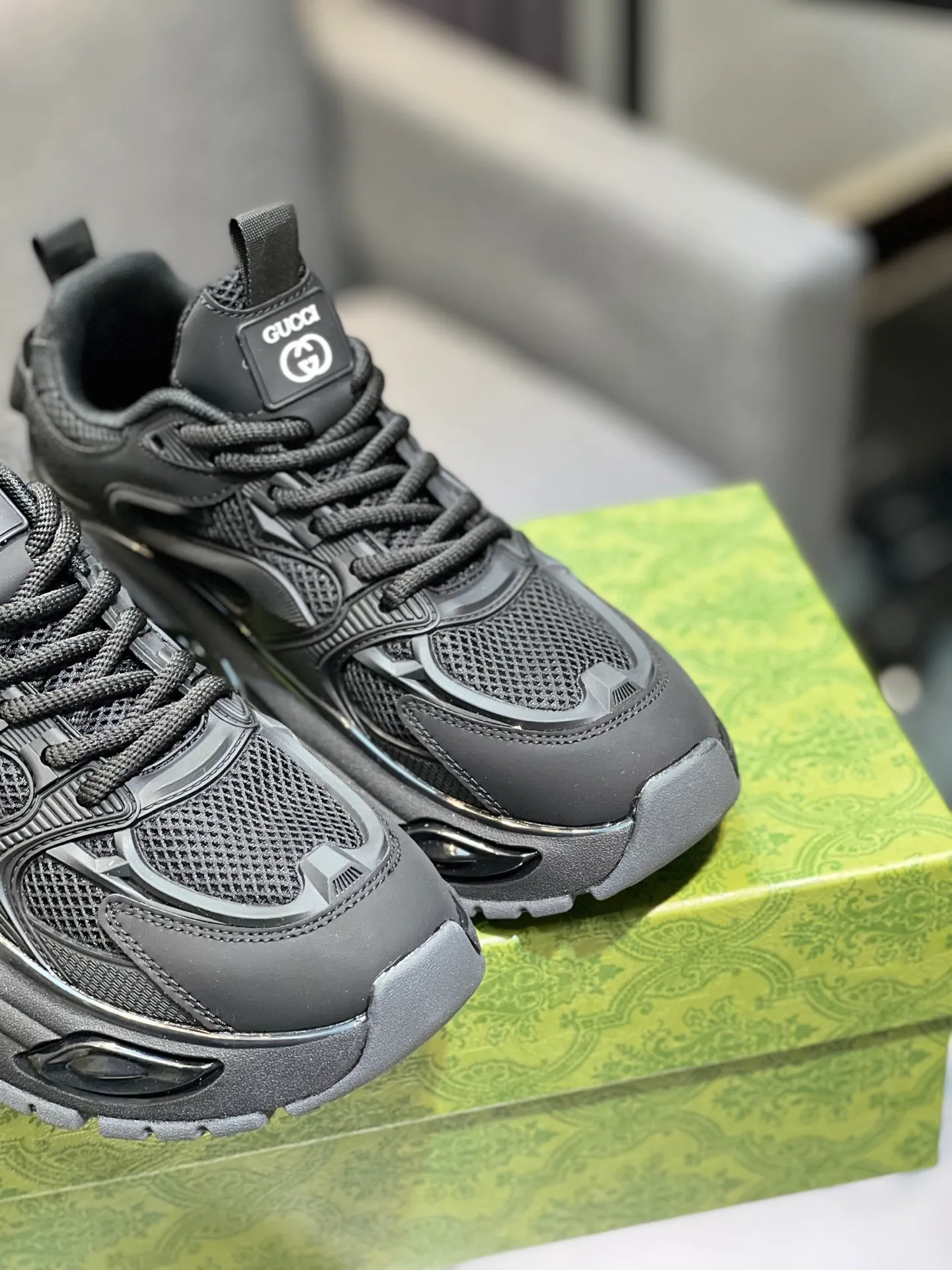 💰¥460 Brand: GUCCI Standard code: 38-44, Material: original material splicing, comfortable and breathable lining, lightweight and wear-resistant sports outsole Style category: men's fashionable casual shoes, running, sports shoes, distinguished luxury brand elements, top luxury